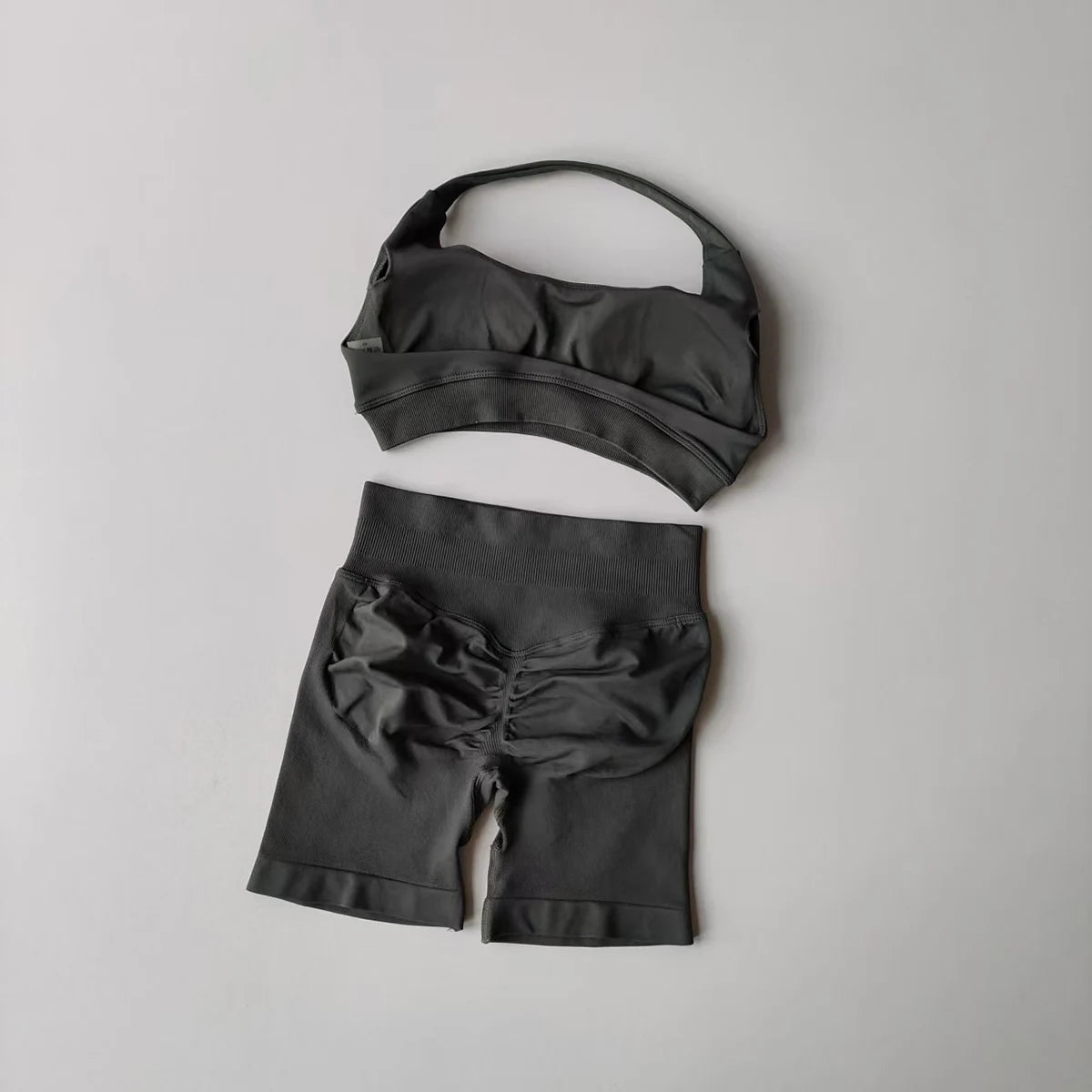 Women’s 2-Piece Seamless Yoga Set - yourelevatedwellness
