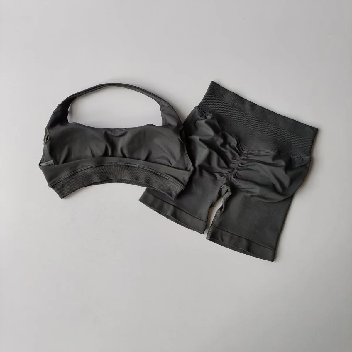 Women’s 2-Piece Seamless Yoga Set - yourelevatedwellness