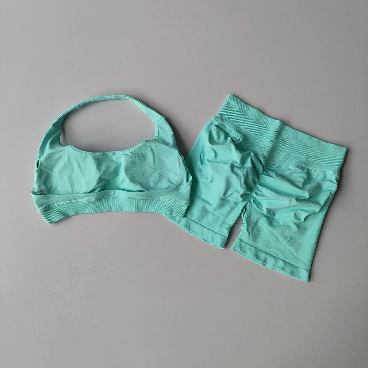 Women’s 2-Piece Seamless Yoga Set - yourelevatedwellness