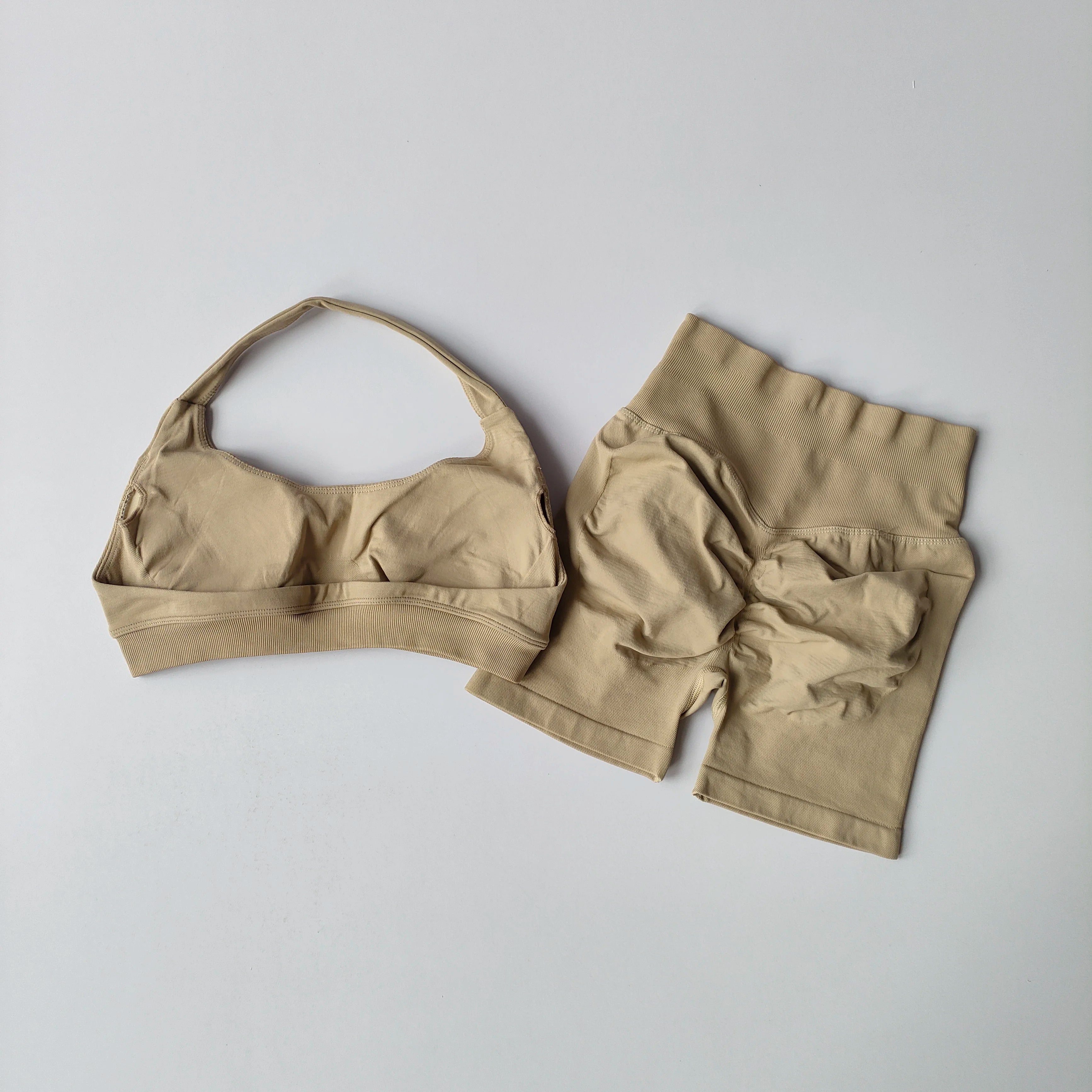 Women’s 2-Piece Seamless Yoga Set - yourelevatedwellness
