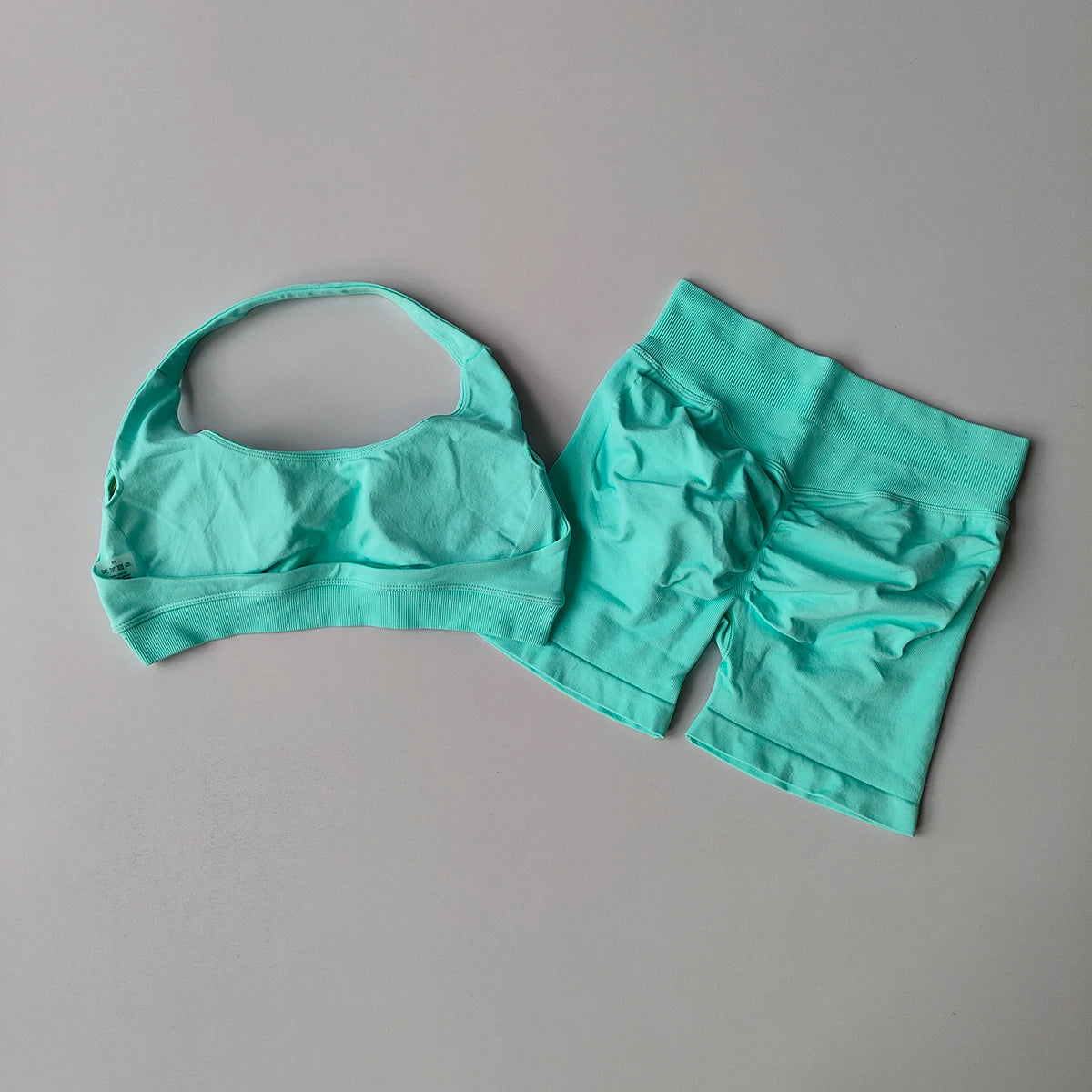 Women’s 2-Piece Seamless Yoga Set - yourelevatedwellness
