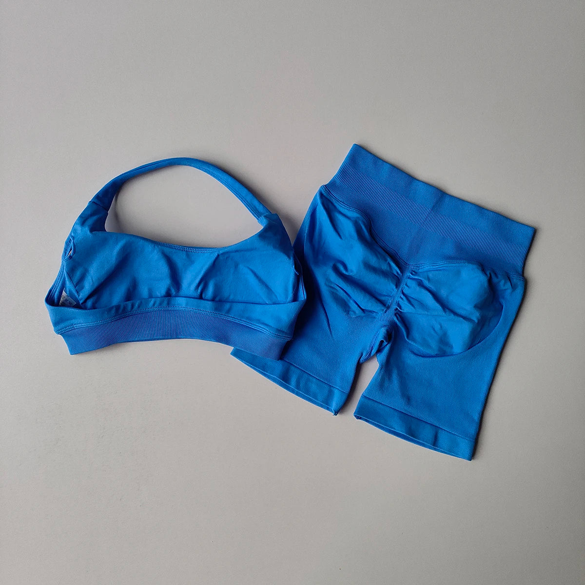 Women’s 2-Piece Seamless Yoga Set - yourelevatedwellness